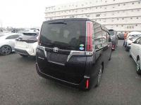 Toyota Esquire 2018