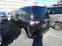 Toyota Sienta 2018
