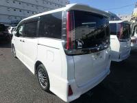 Toyota Noah 2018