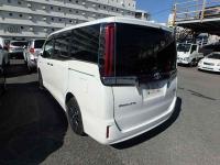 Toyota Esquire 2018