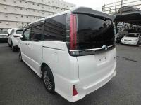 Toyota Noah 2018