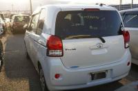 Toyota Porte 2016