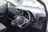 Toyota Ractis 2016