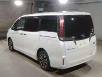 Toyota Esquire 2018