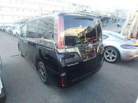Toyota Esquire 2019