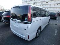 Toyota Noah 2018