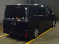 Toyota Voxy 2016