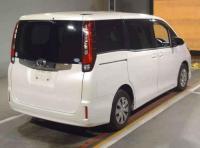 Toyota Noah 2016