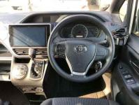 Toyota Noah 2016