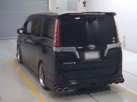 Toyota Esquire 2018