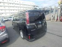 Toyota Esquire 2019