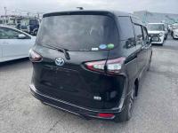 Toyota Sienta 2018