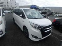 Toyota Esquire 2018