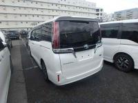 Toyota Esquire 2018