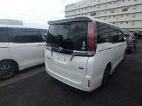 Toyota Esquire 2018