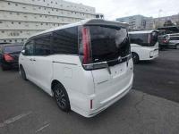 Toyota Esquire 2019