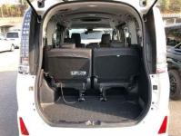 Toyota Voxy 2016