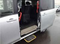 Nissan Serena 2016