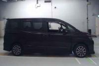 Toyota Voxy 2016