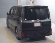Toyota Voxy 2016