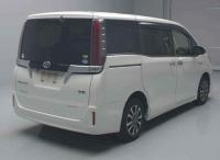 Toyota Esquire 2018