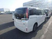 Toyota Esquire 2018