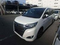 Toyota Esquire 2018