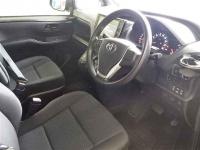 Toyota Noah 2016