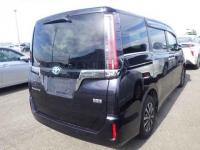 Toyota Esquire 2021