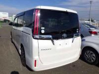 Toyota Esquire 2018