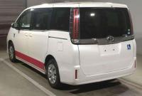 Toyota Esquire 2018