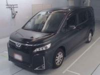 Toyota Voxy 2018