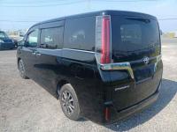 Toyota Esquire 2018