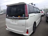 Toyota Noah 2018