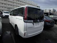 Toyota Esquire 2019