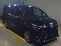 Toyota Voxy 2019