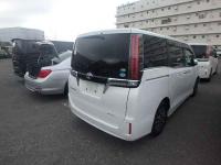 Toyota Esquire 2019