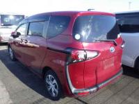 Toyota Sienta 2019