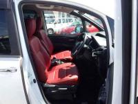 Toyota Voxy 2016
