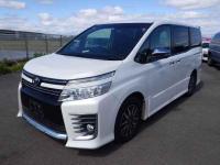 Toyota Voxy 2015