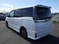 Toyota Voxy 2015