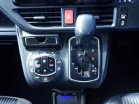 Toyota Voxy 2015