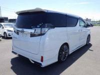 Toyota Vellfire 2015