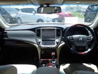 Toyota Crown Majesta 2016