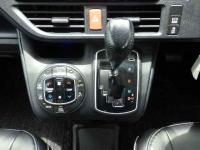 Toyota Voxy 2015