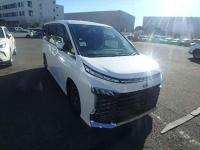 Toyota Voxy 2022