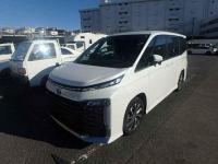 Toyota Voxy 2022