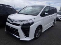 Toyota Voxy 2021