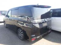 Toyota Voxy 2022