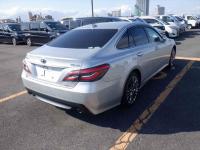 Toyota Crown Hybrid 2019
